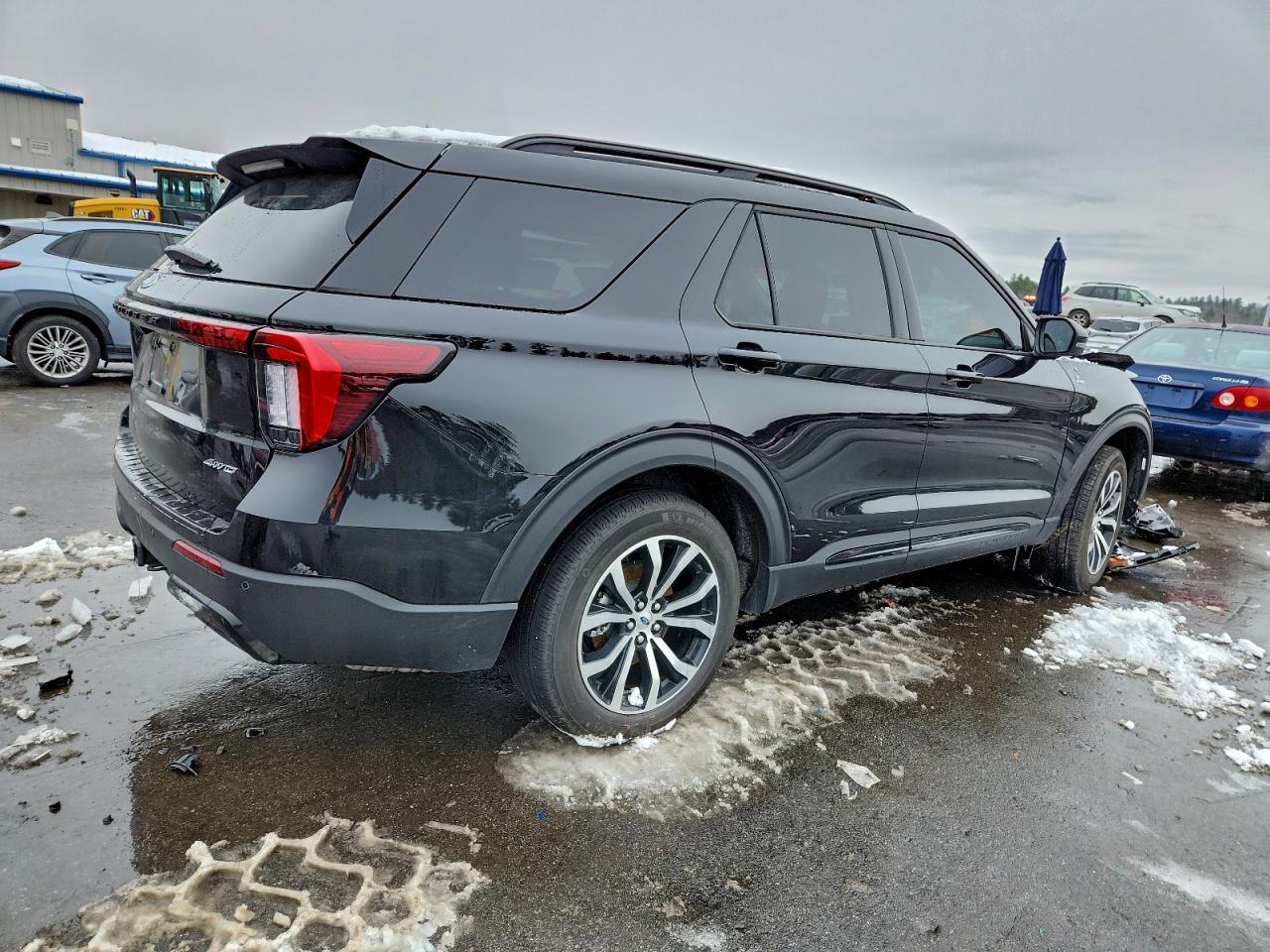 2025 Ford Explorer St-Line - Фото 3