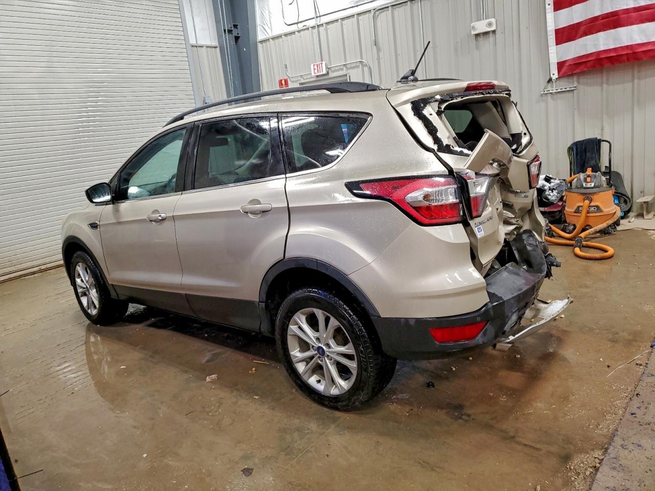 2018 Ford Escape Sel - Фото 2