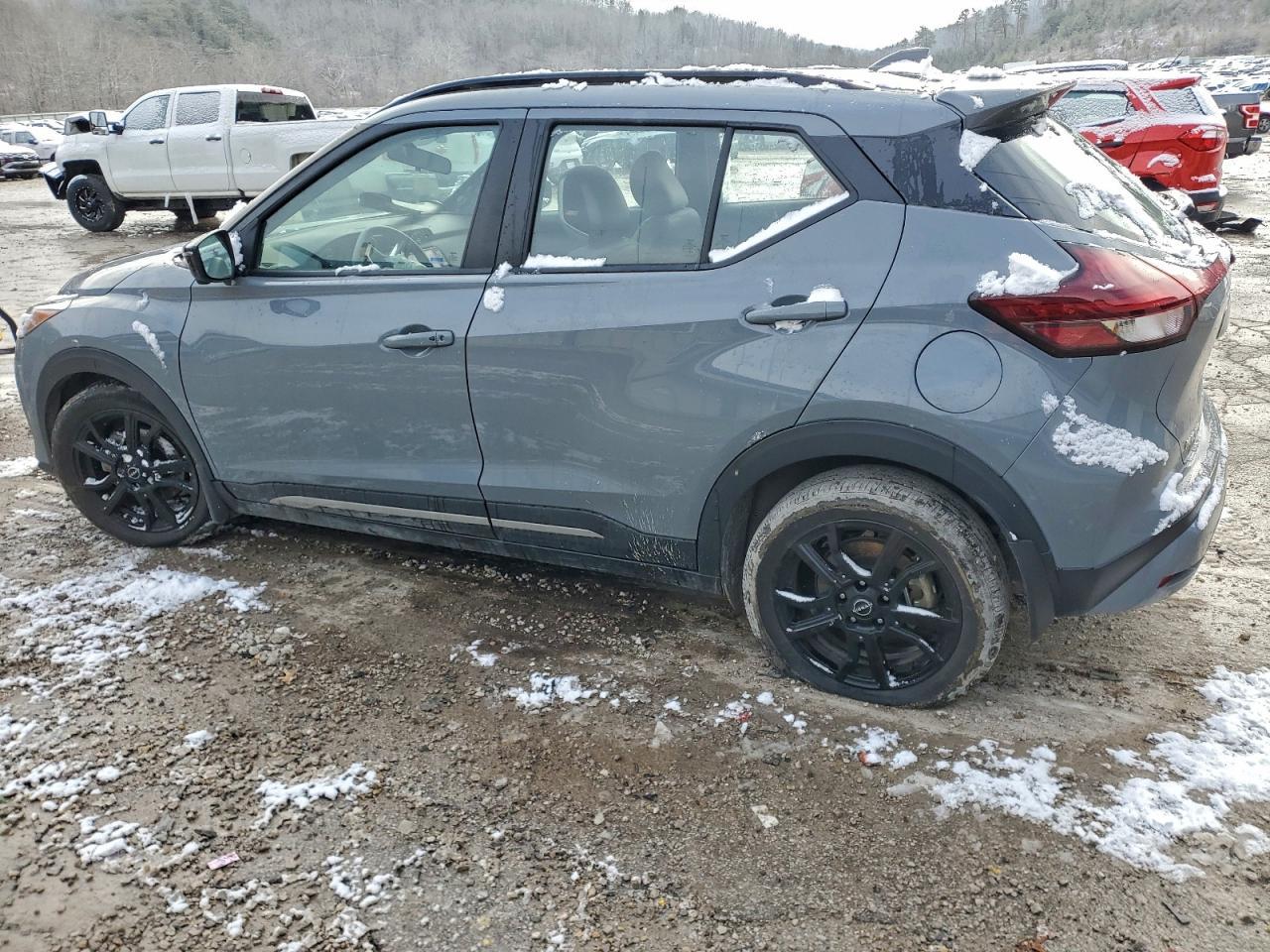 2024 Nissan Kicks Sr - Фото 2