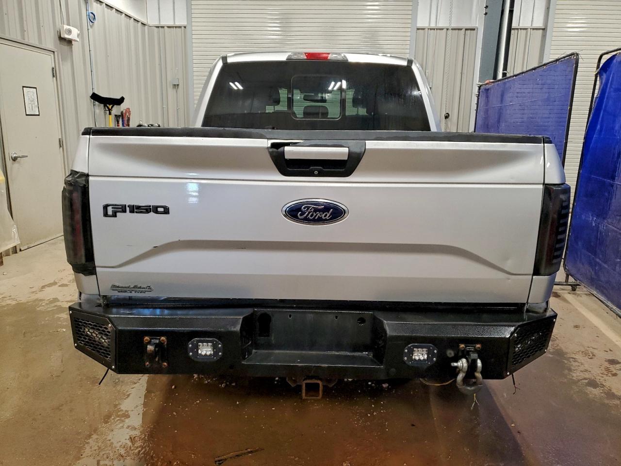 2015 Ford F150 Supercrew - Фото 6