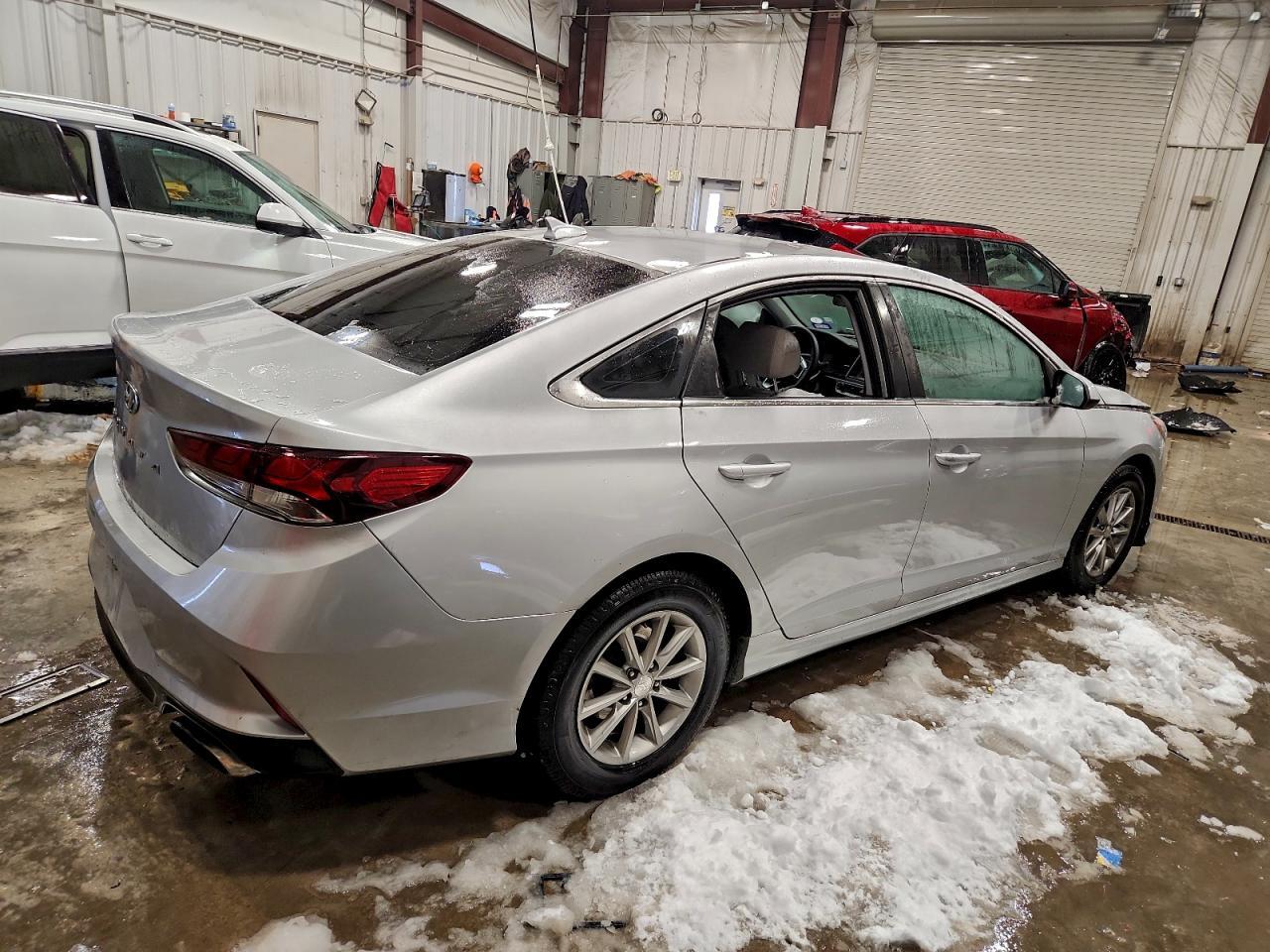2019 Hyundai Sonata Se - Image 3