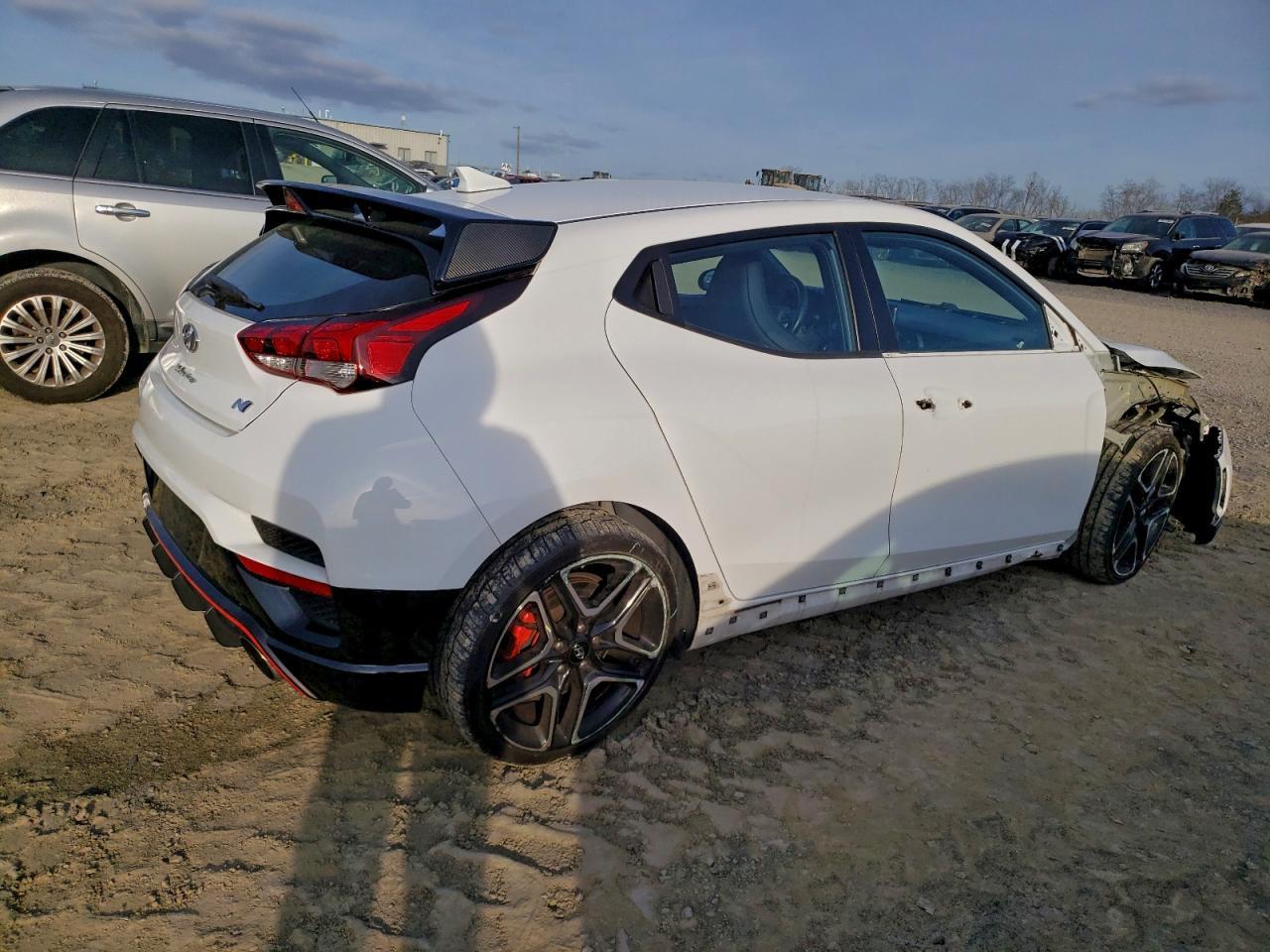 2021 Hyundai Veloster N - Фото 3