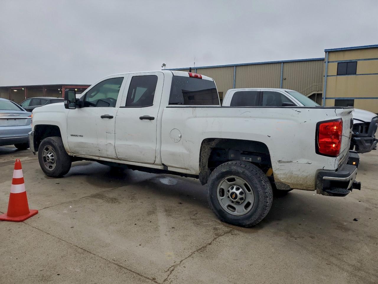 2017 Chevrolet Silverado K2500 Heavy Duty - Фото 2