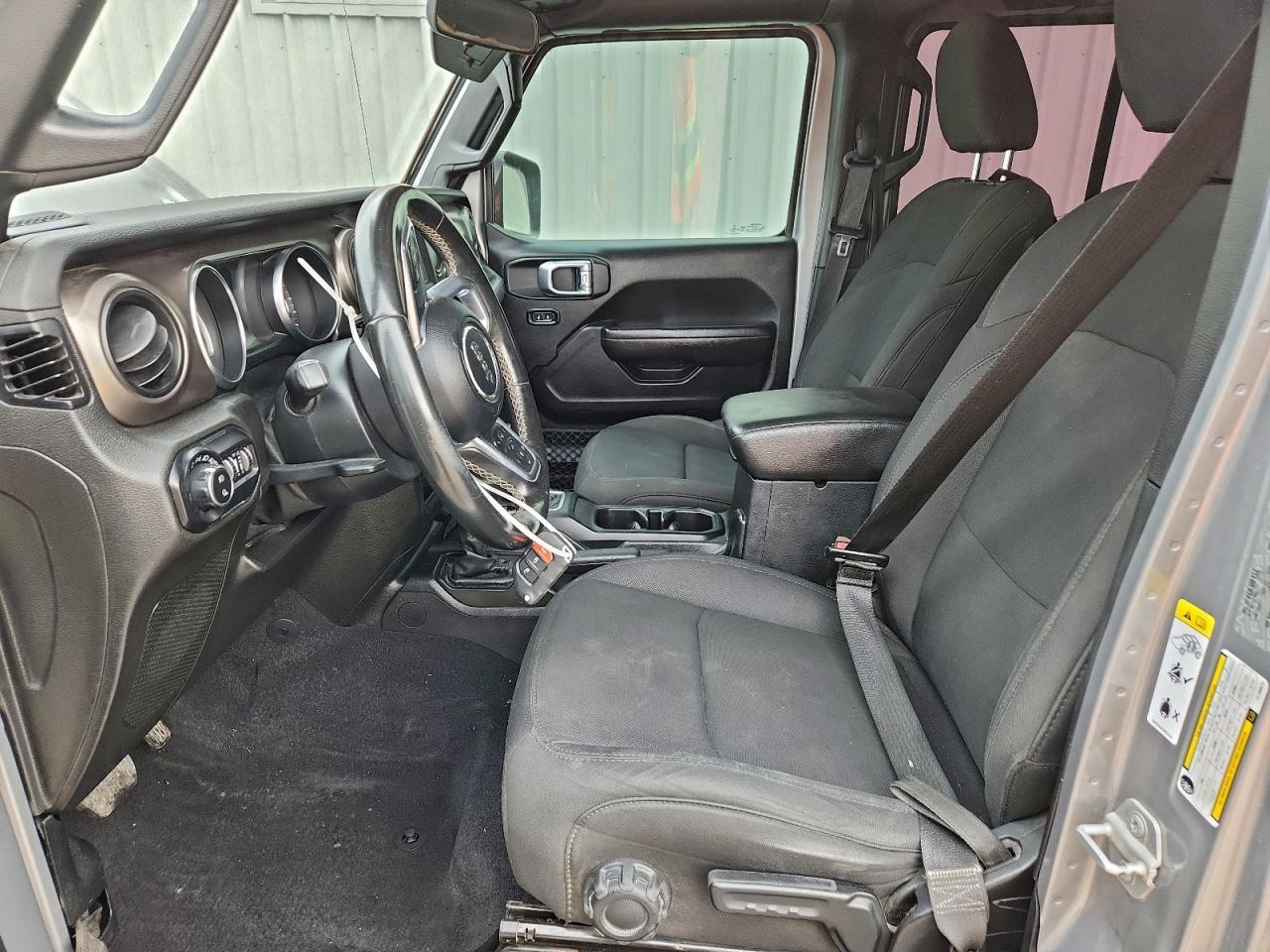 2020 Jeep Gladiator Sport - Фото 7