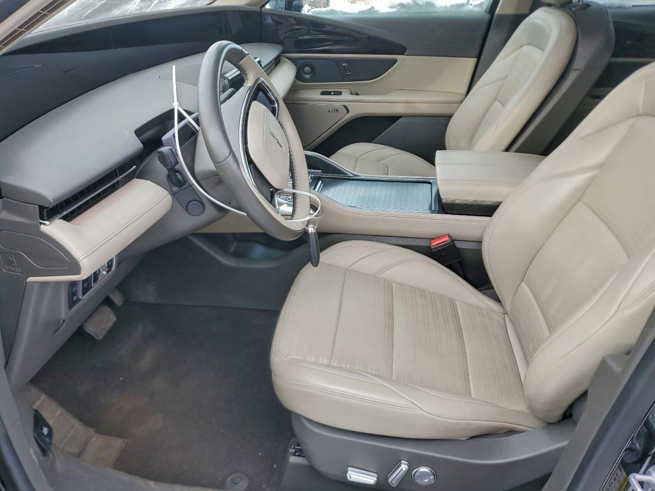 2024 Lincoln Nautilus Reserve - Image 7