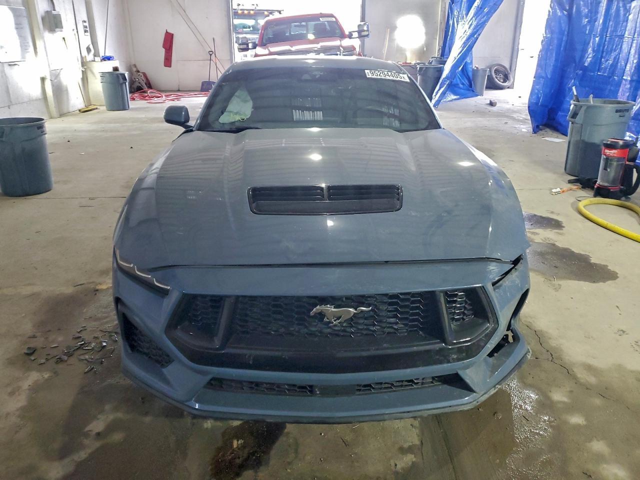 2024 Ford Mustang Gt - Фото 5