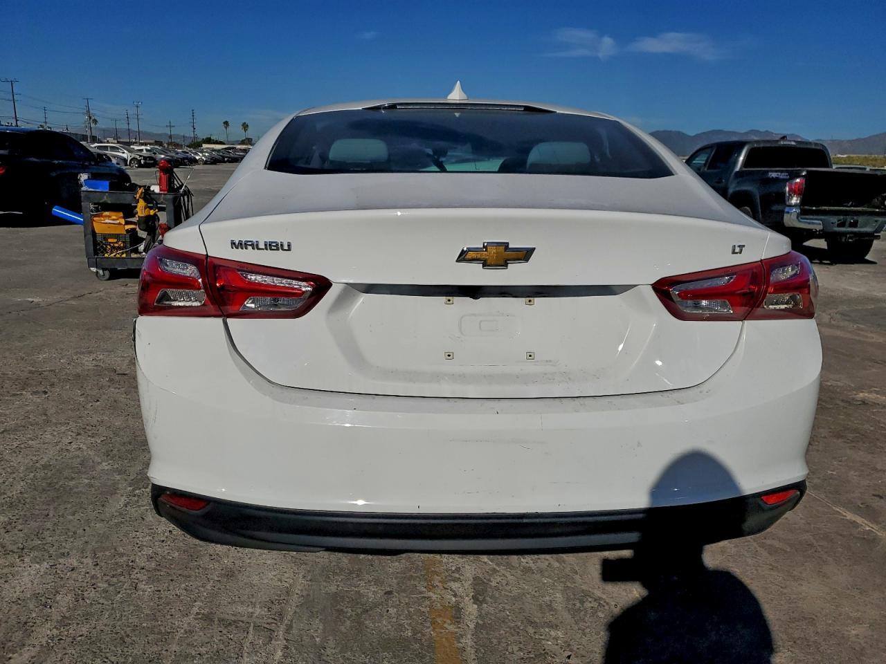 2022 Chevrolet Malibu Lt - Фото 6