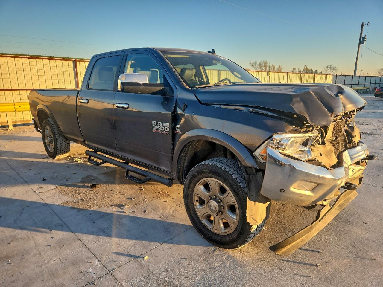 2018 Ram 3500 Laramie - Image 4