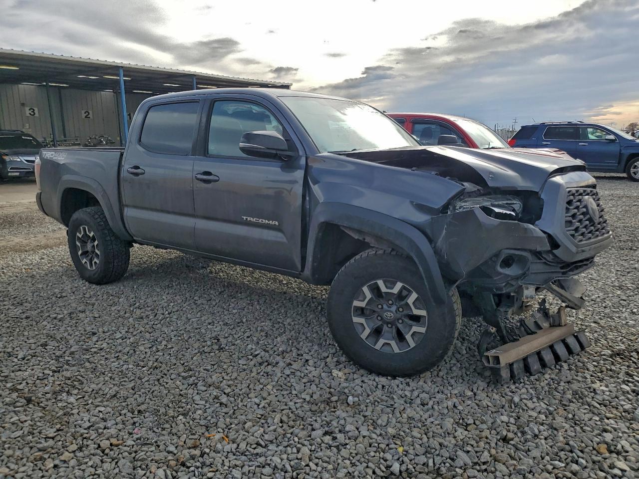 2021 Toyota Tacoma Double Cab - Image 4