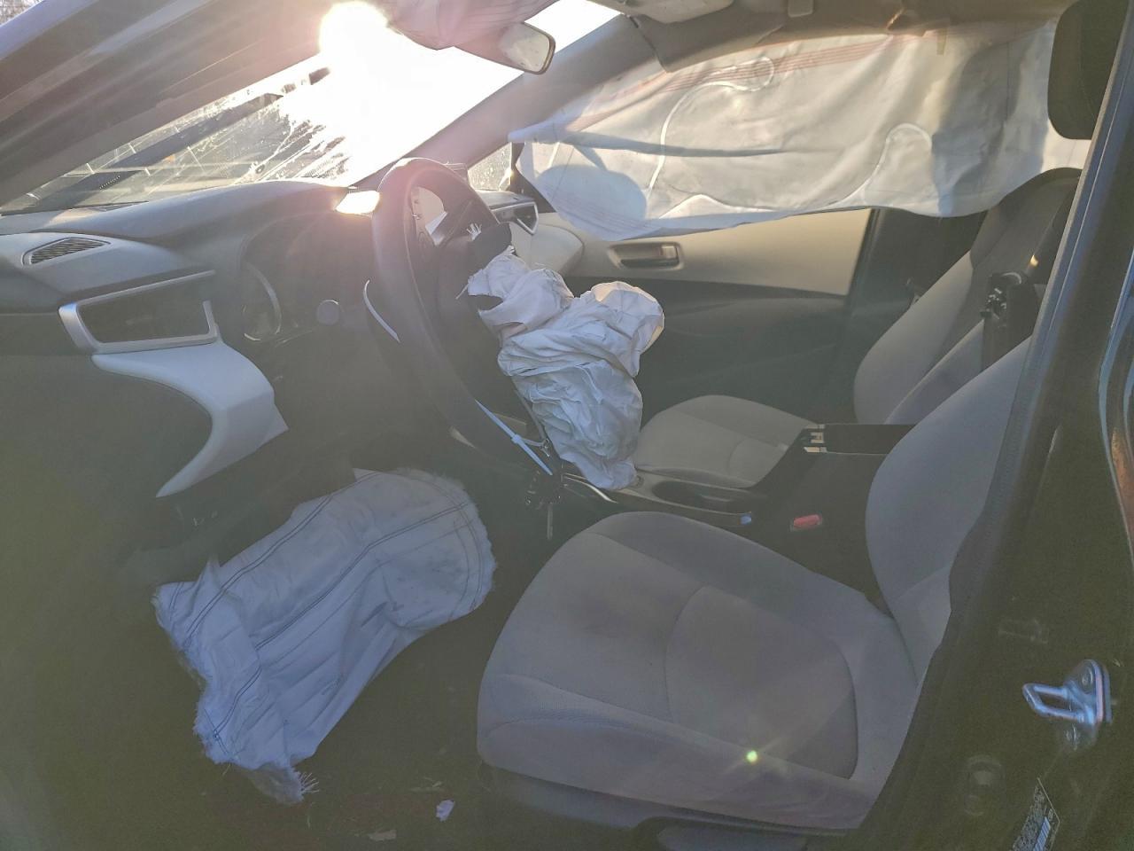 2022 Toyota Corolla Le - Фото 7