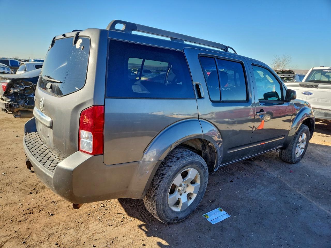 2008 Nissan Pathfinder S - Image 3