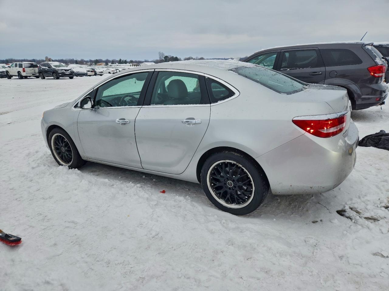 2014 Buick Verano - Image 2