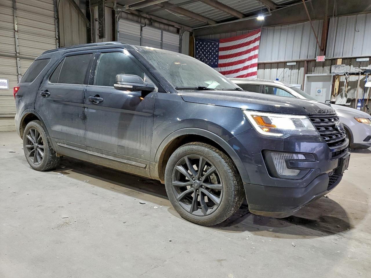 2017 Ford Explorer Xlt - Фото 4