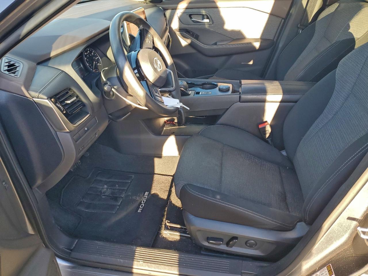 2022 Nissan Rogue Sv - Image 7