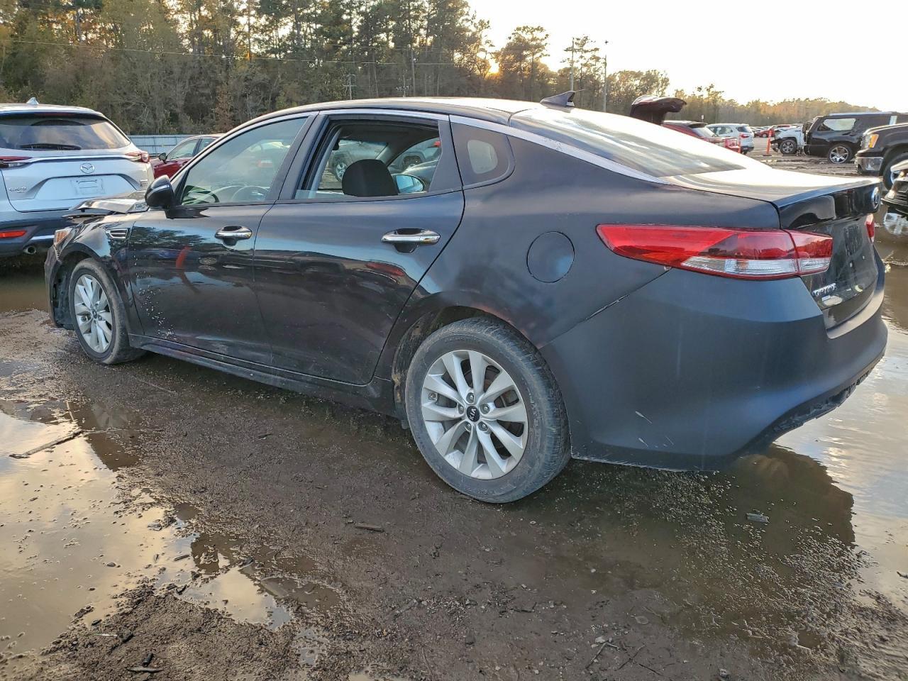 2016 Kia Optima Lx - Фото 2