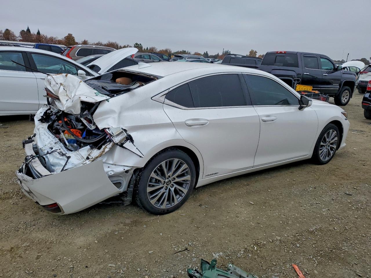 2021 Lexus Es 300H - Image 3