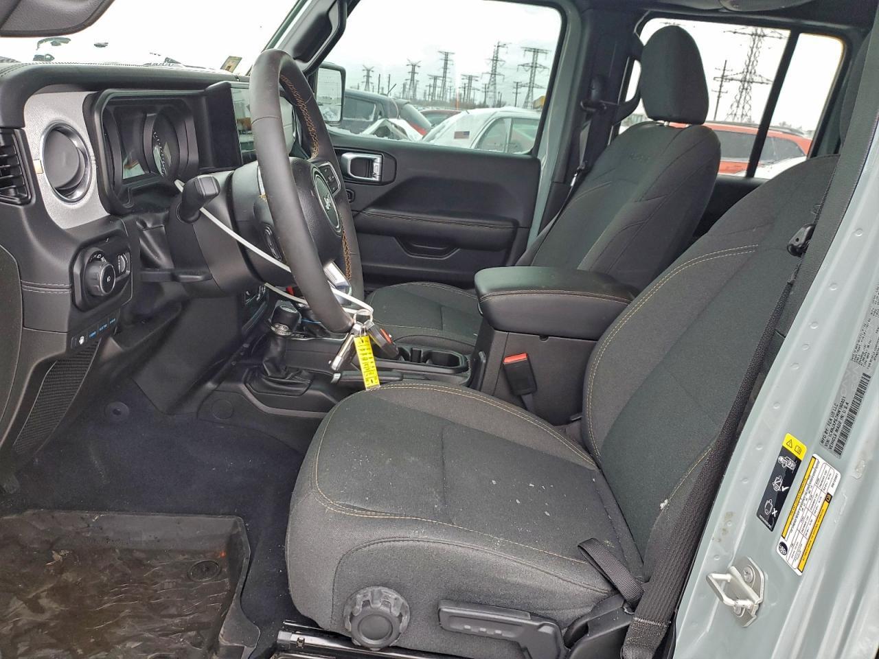 2024 Jeep Wrangler Sahara 4Xe - Фото 7