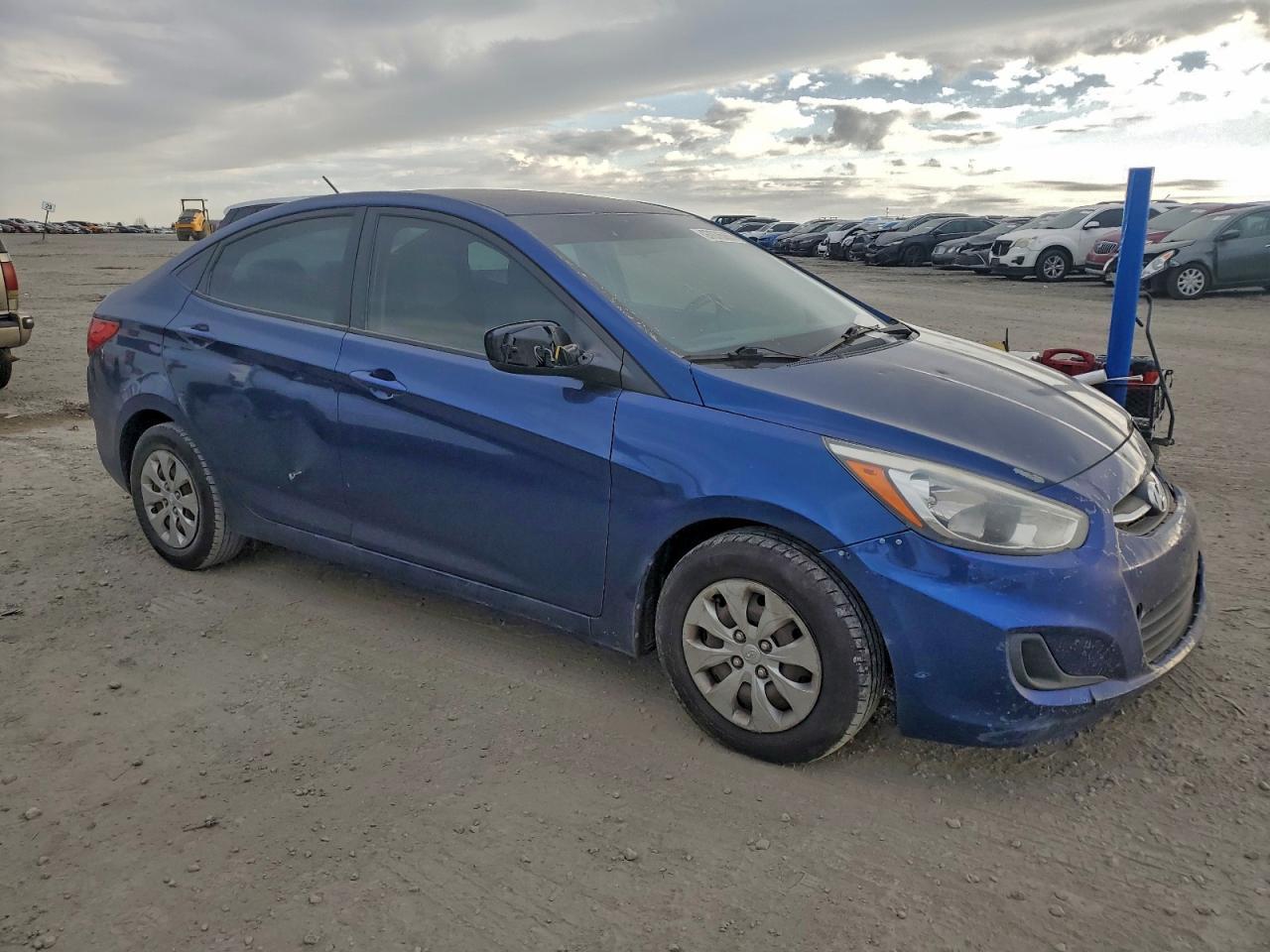 2015 Hyundai Accent Gls - Фото 4