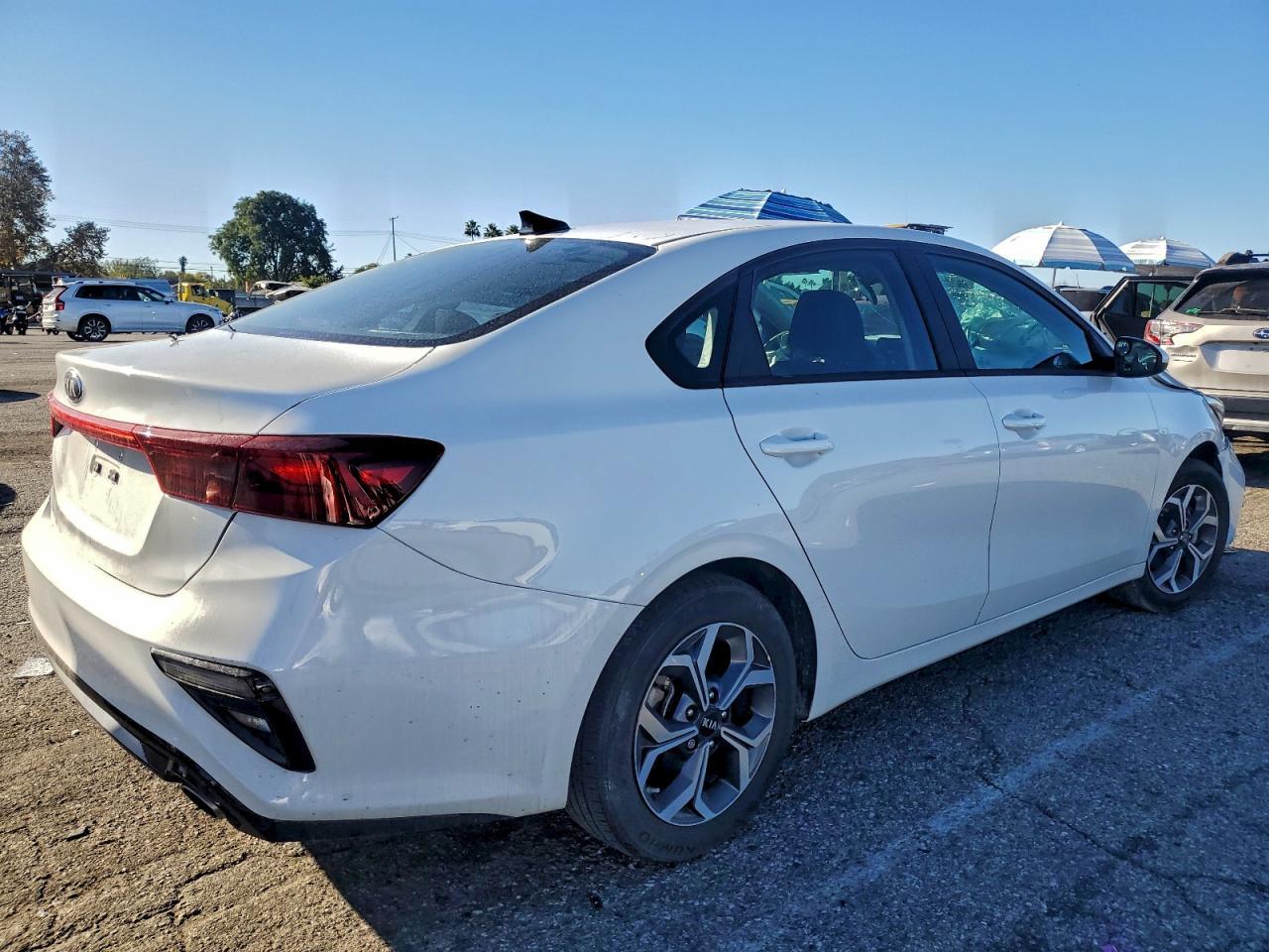 2021 Kia Forte Fe - Image 3