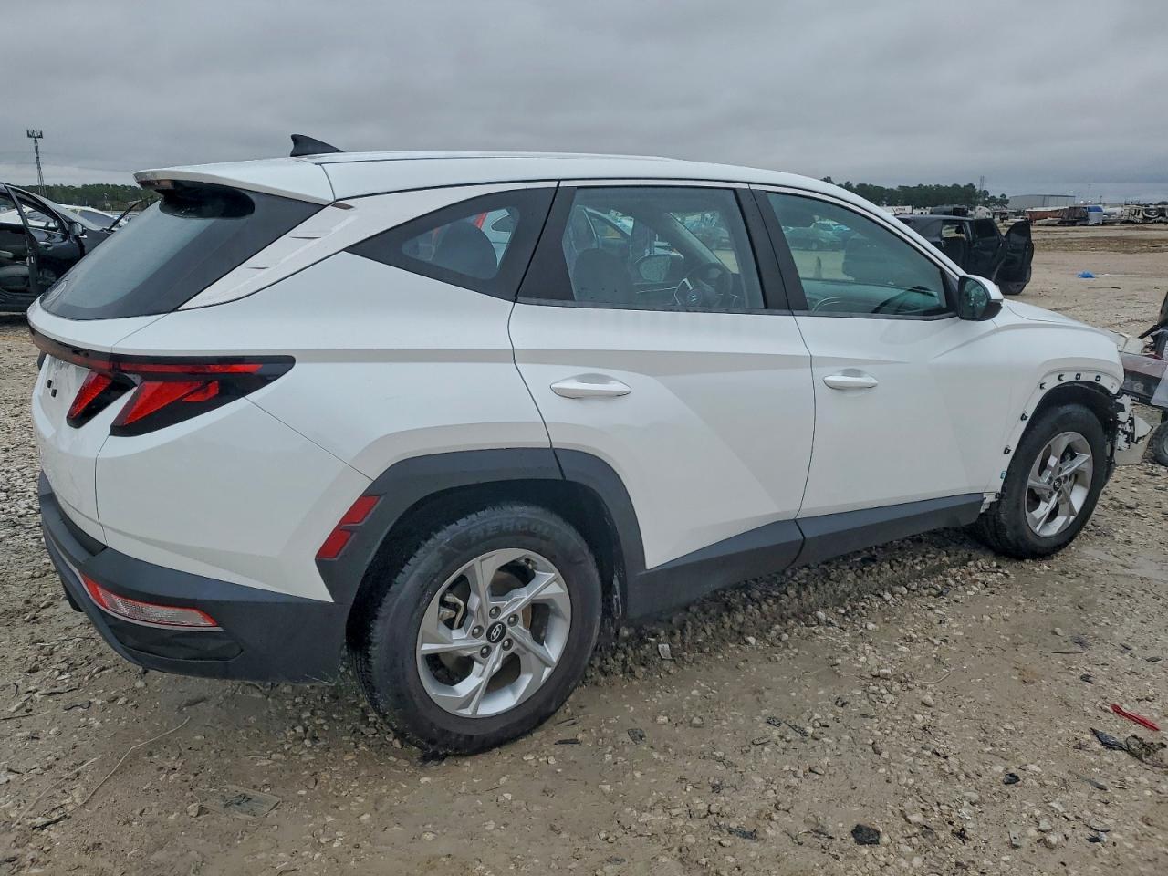 2022 Hyundai Tucson Se - Фото 3