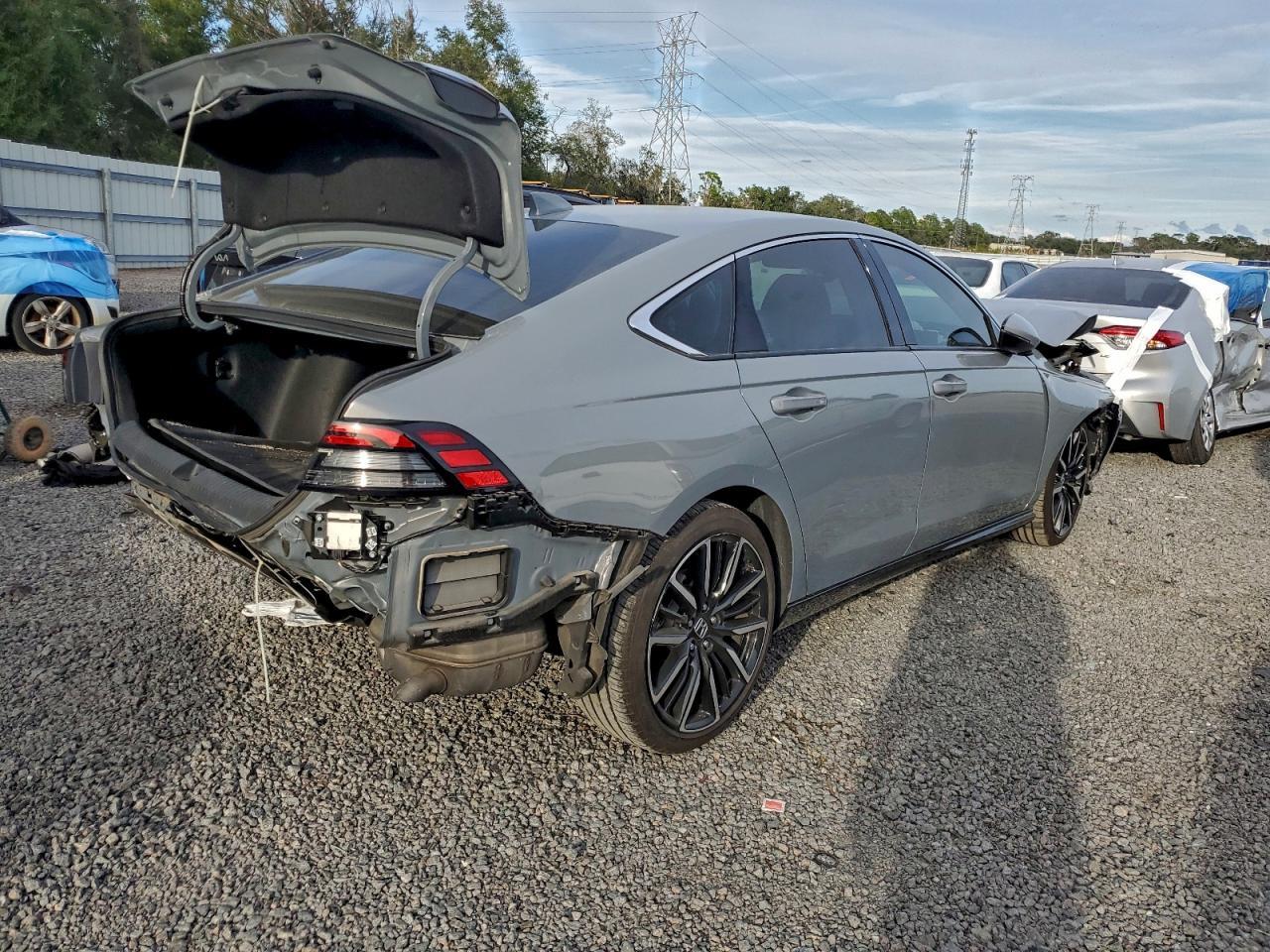 2025 Honda Accord Touring Hybrid - Image 3