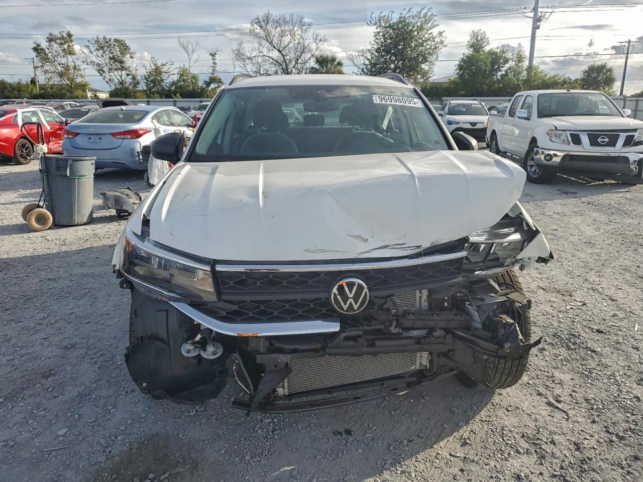2024 Volkswagen Taos S - Фото 5