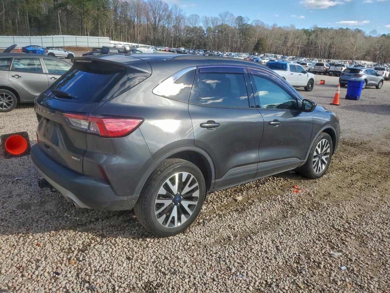 2020 Ford Escape Sel - Фото 3