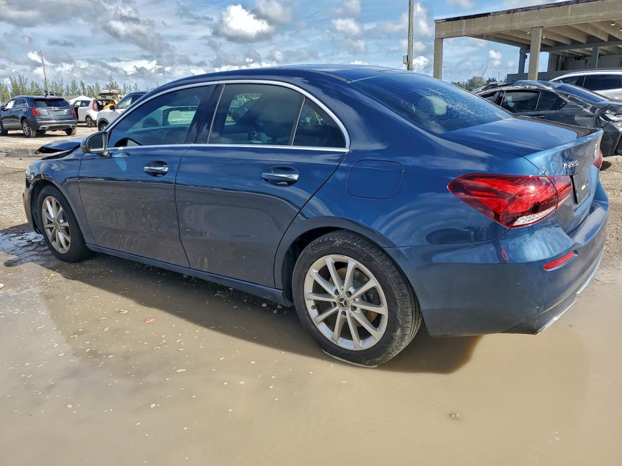 2021 Mercedes-Benz A 220 - Image 2