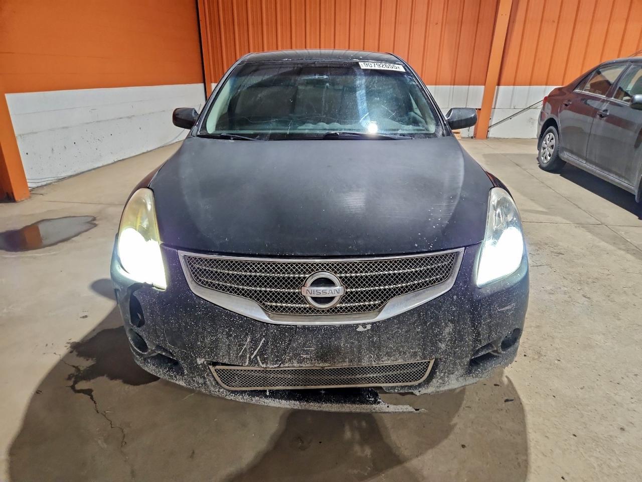 2012 Niss Altima Base - Image 5