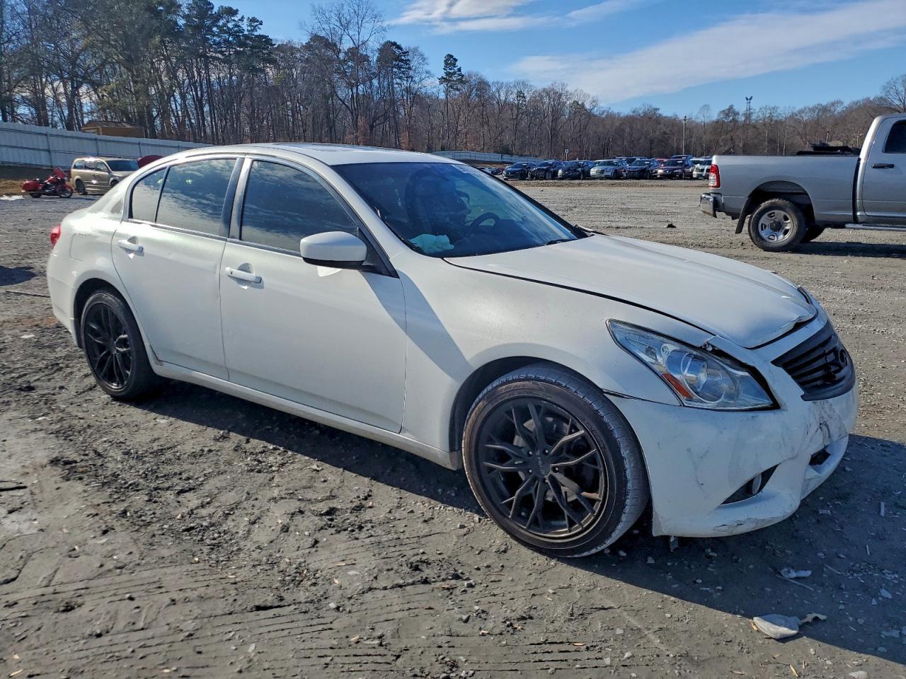 2013 Infiniti G37 - Фото 4