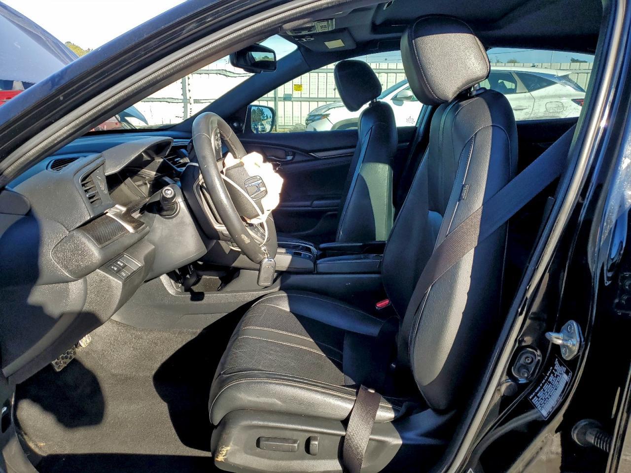 2018 Honda Civic Sport Touring - Фото 7