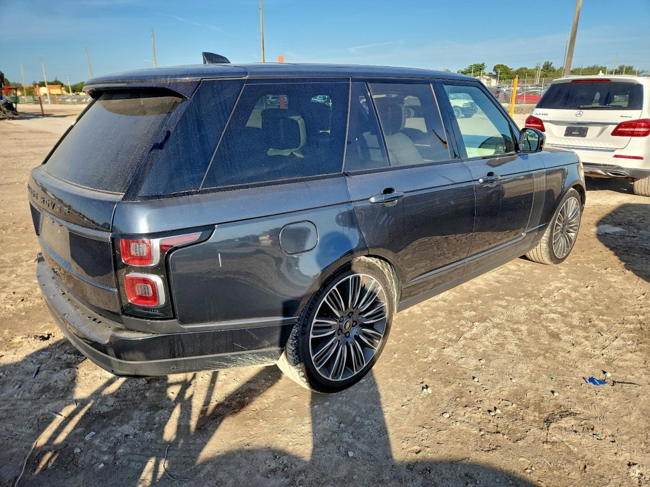 2020 Land Rover Range Rover Autobiography - Фото 3