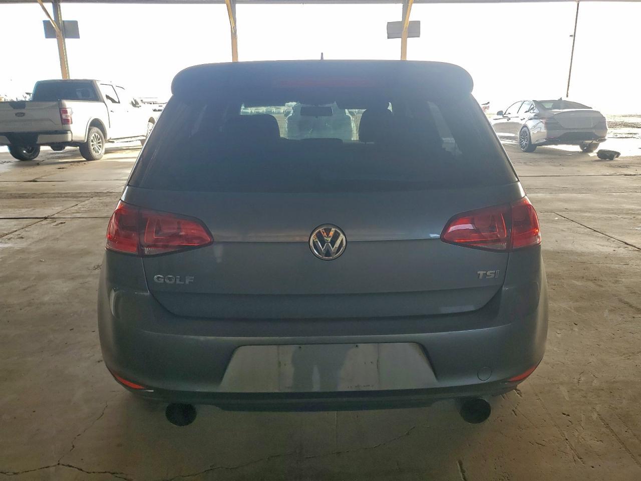 2017 Volkswagen Golf S - Image 6