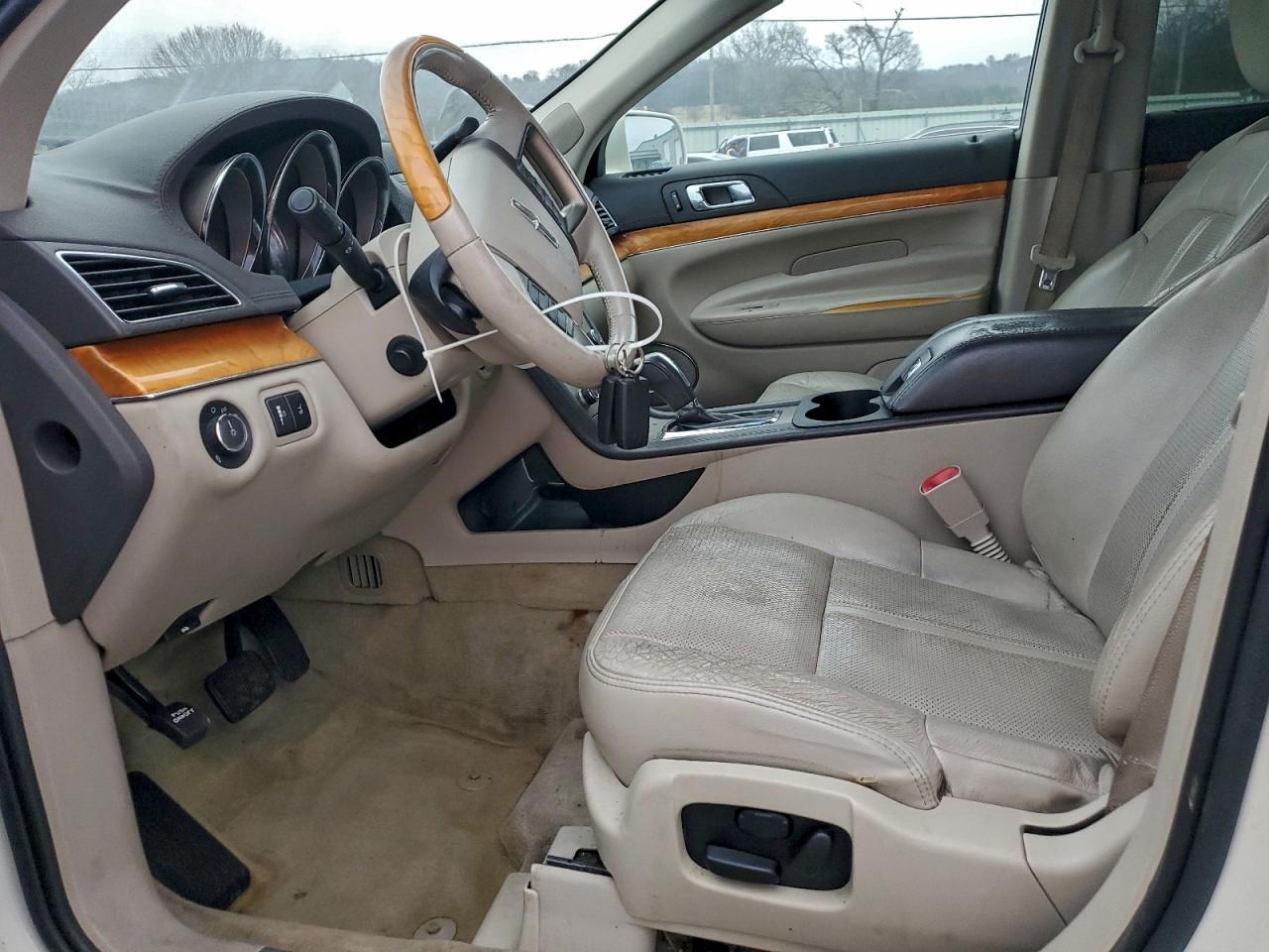 2012 Lincoln Mkt - Image 7