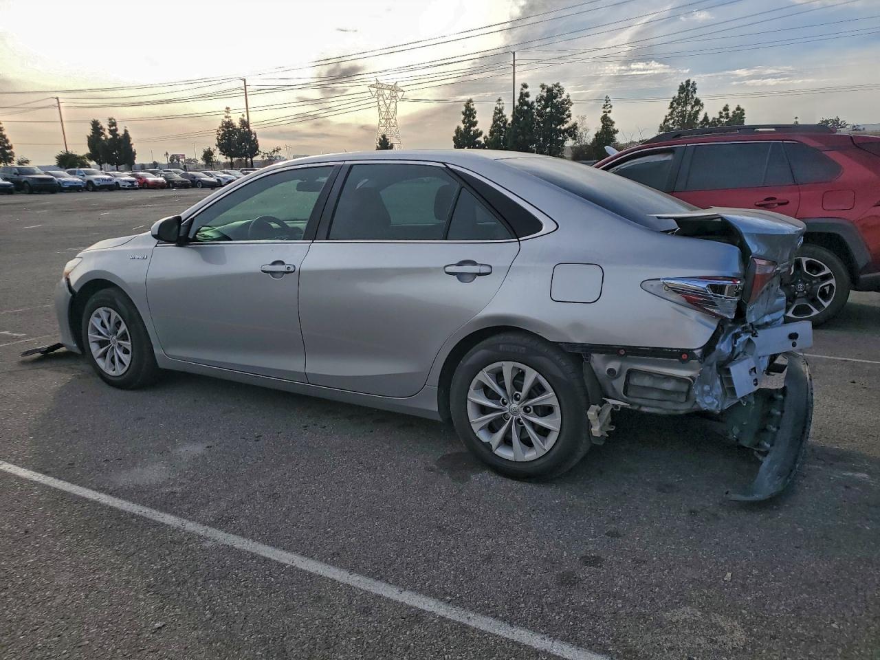 2017 Toyota Camry Hybrid - Image 2