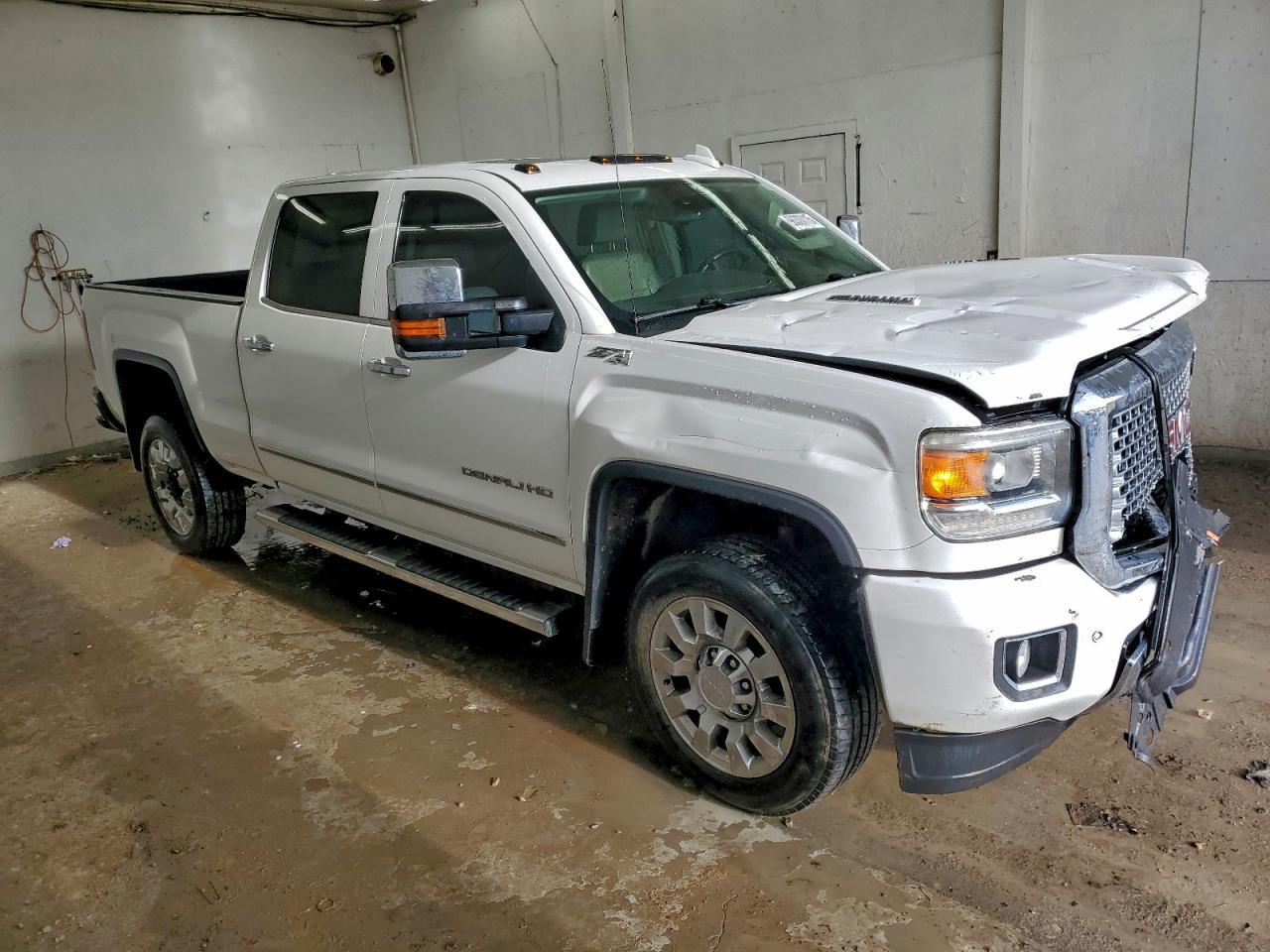 2015 GMC Sierra K2500 Denali - Фото 4