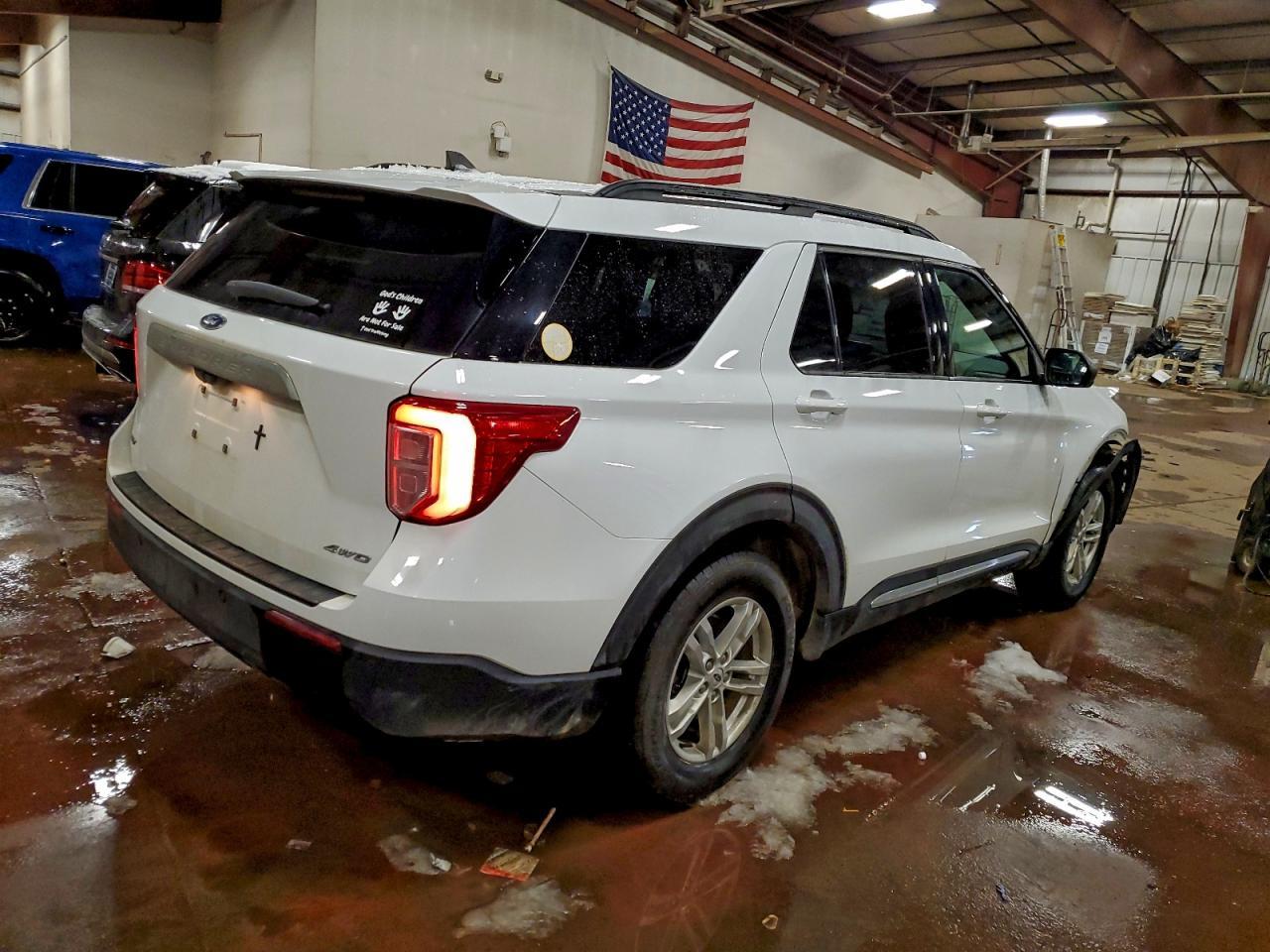 2021 Ford Explorer Xlt - Фото 3