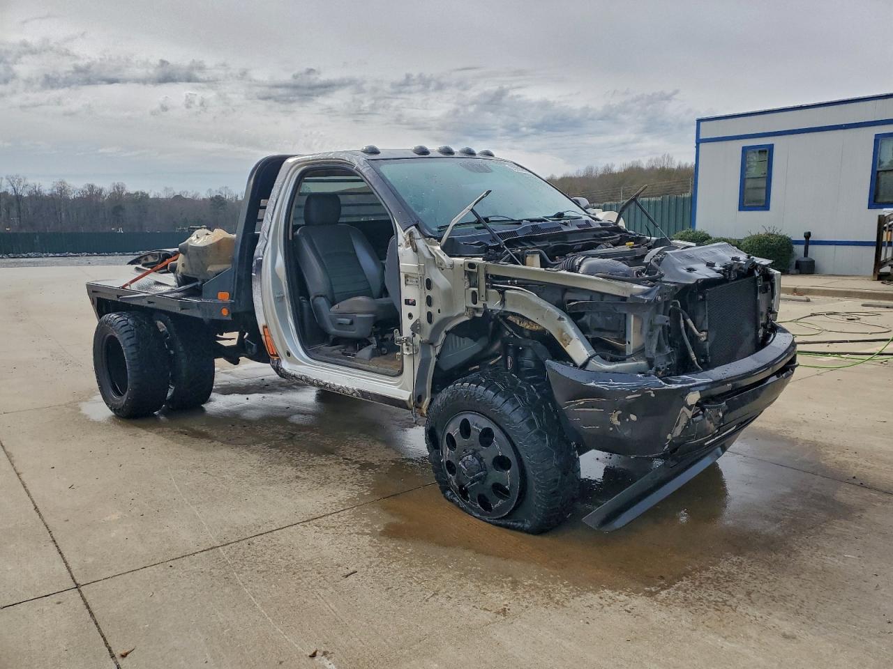 2016 Ram 3500 Tradesman Regul - Image 4