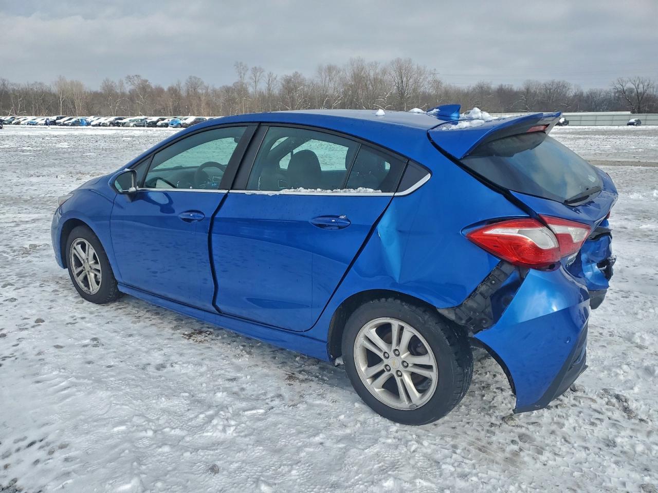 2017 Chevrolet Cruze Lt - Фото 2