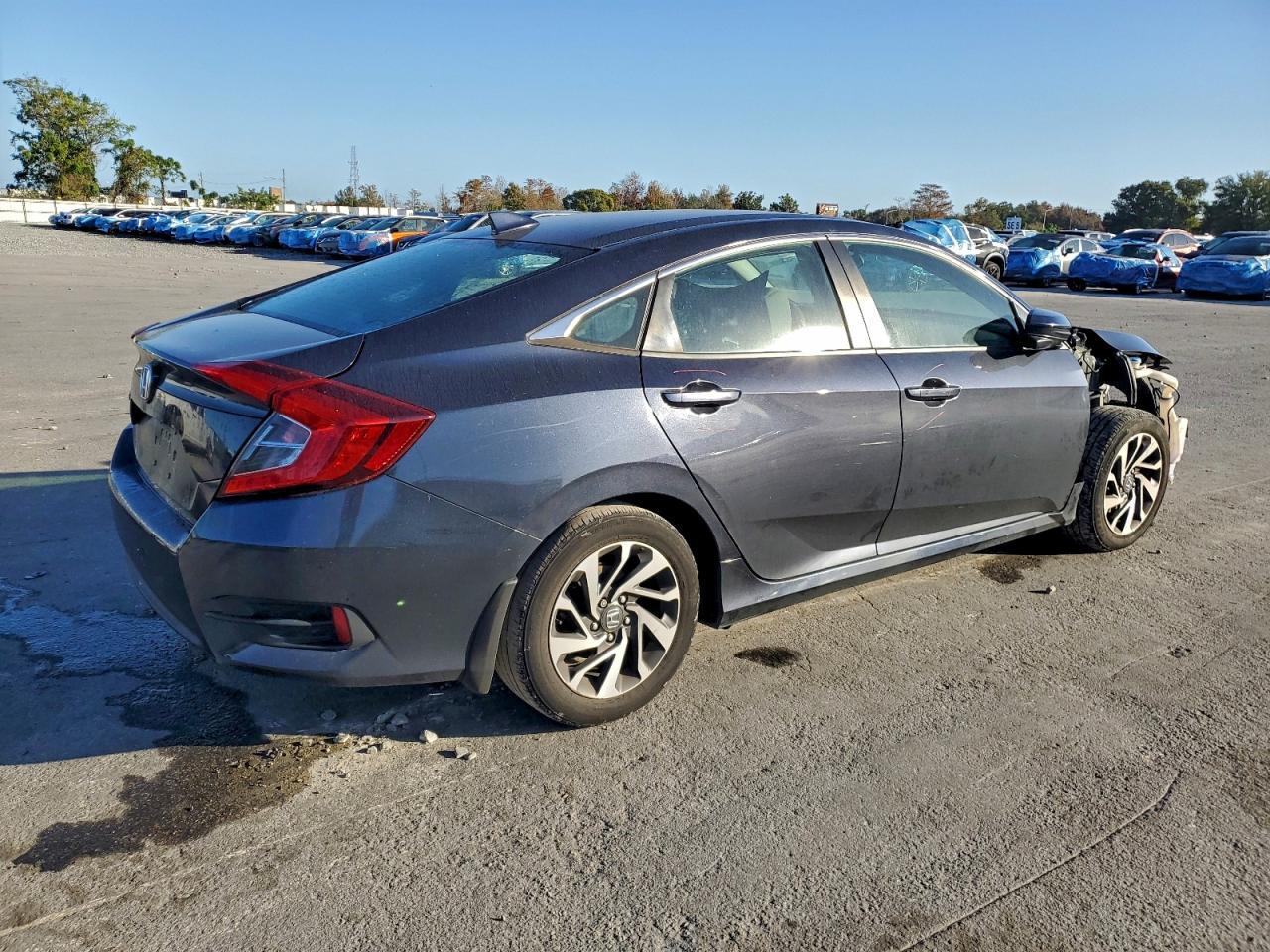 2018 Honda Civic Ex - Фото 3