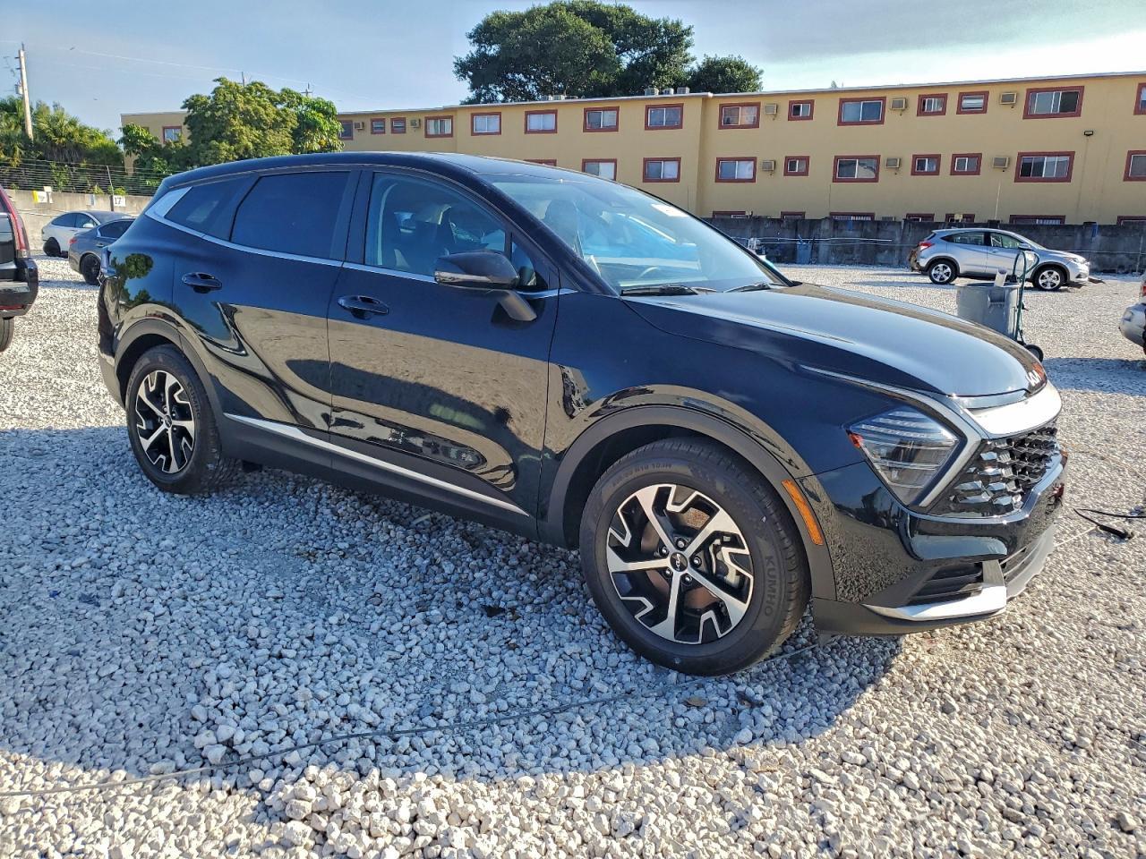 2024 Kia Sportage Ex - Image 4