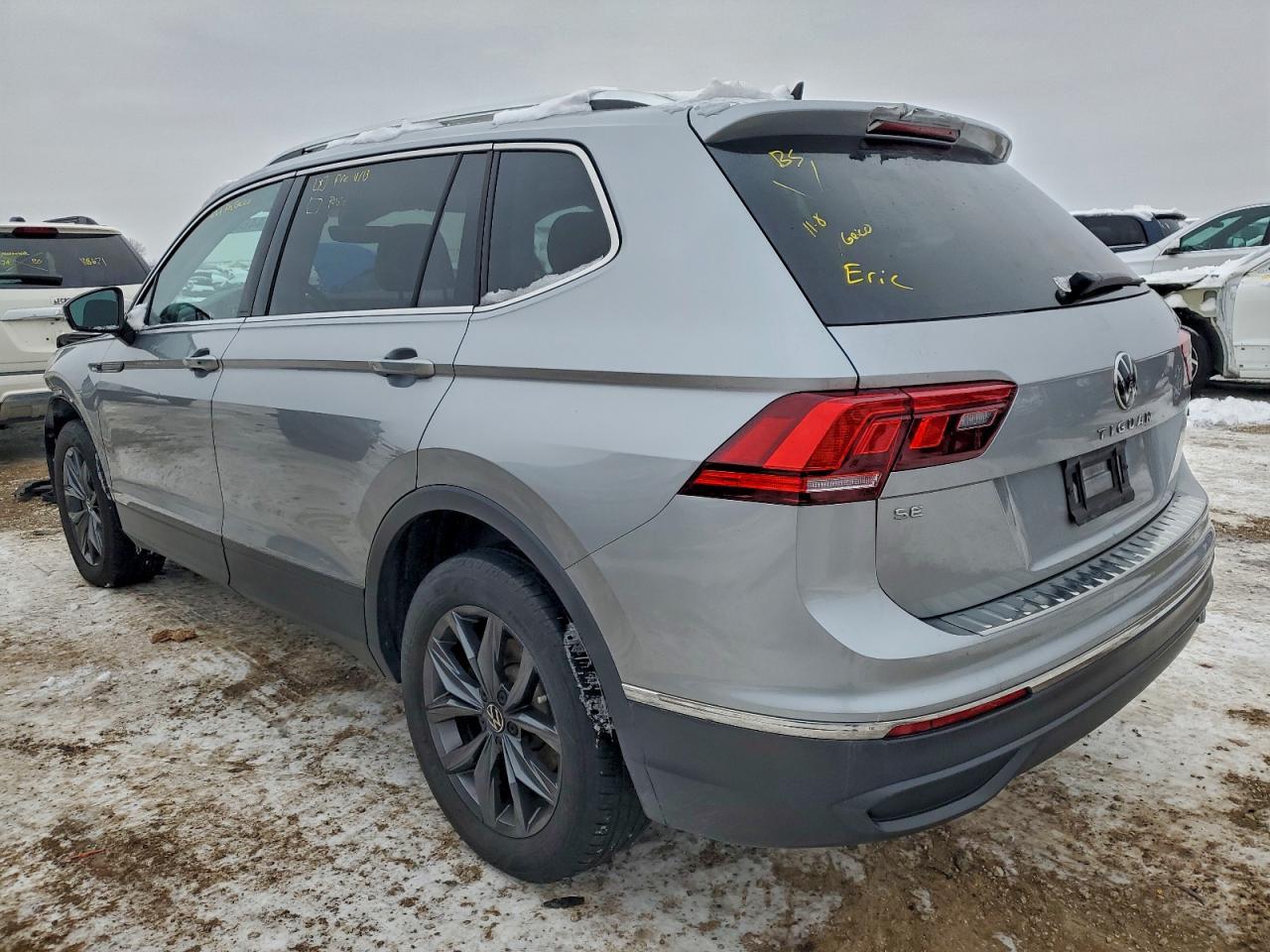 2022 Volkswagen Tiguan Se - Фото 2