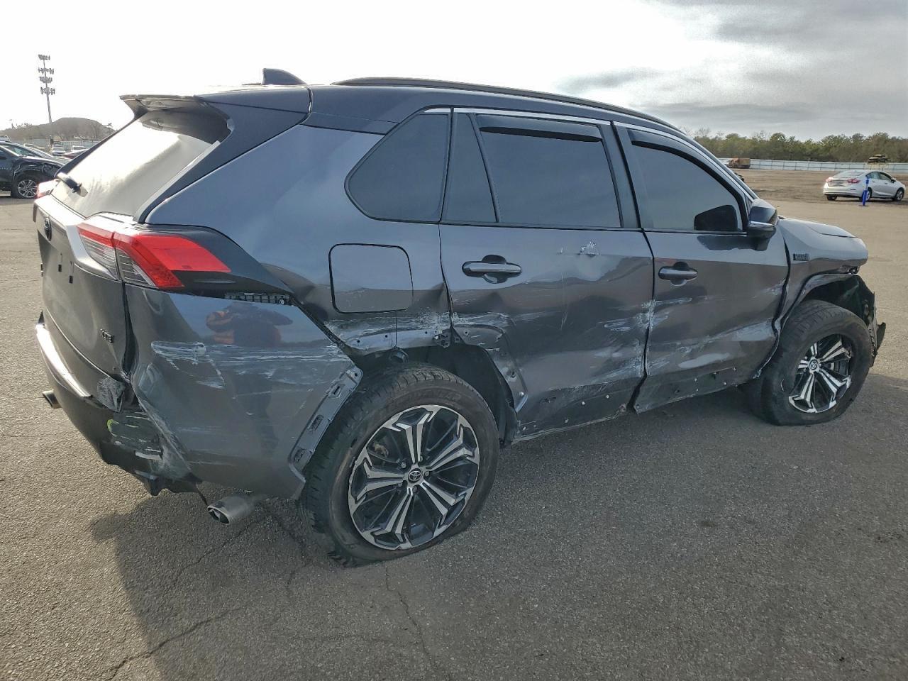 2023 Toyota Rav4 Prime Xse - Фото 3