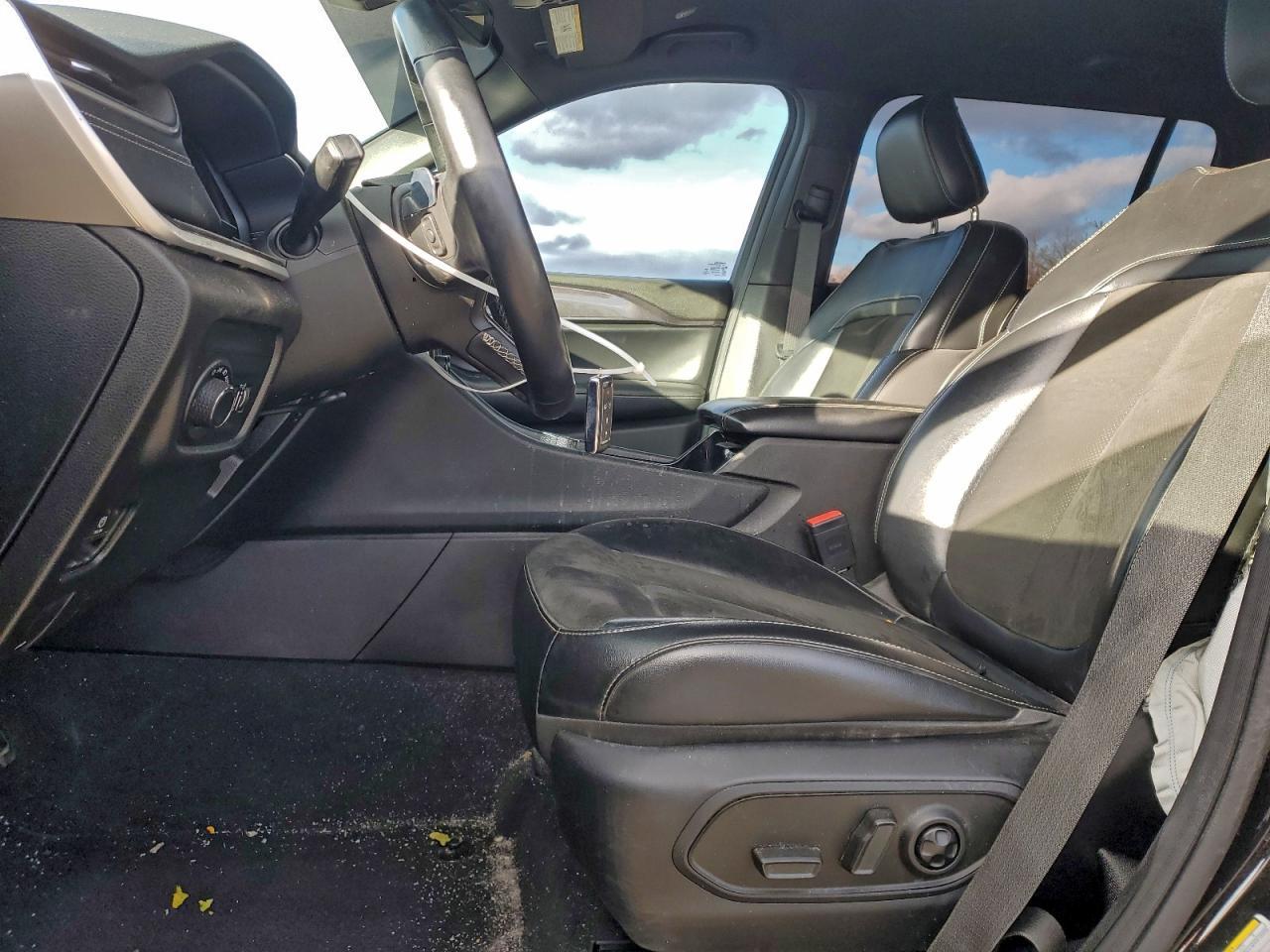 2021 Jeep Grand Cherokee L Laredo - Image 7