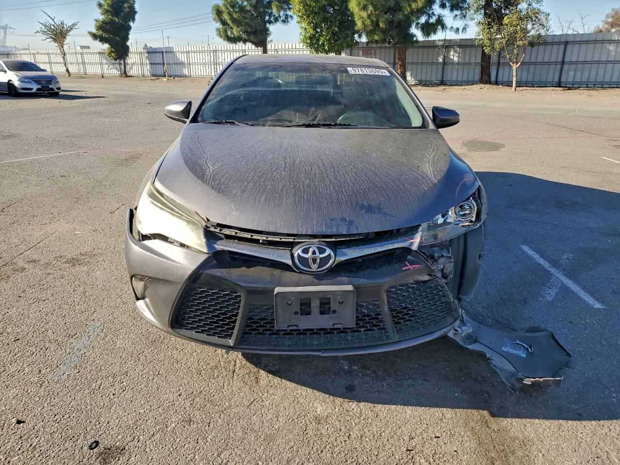2016 Toyota Camry Le - Фото 5