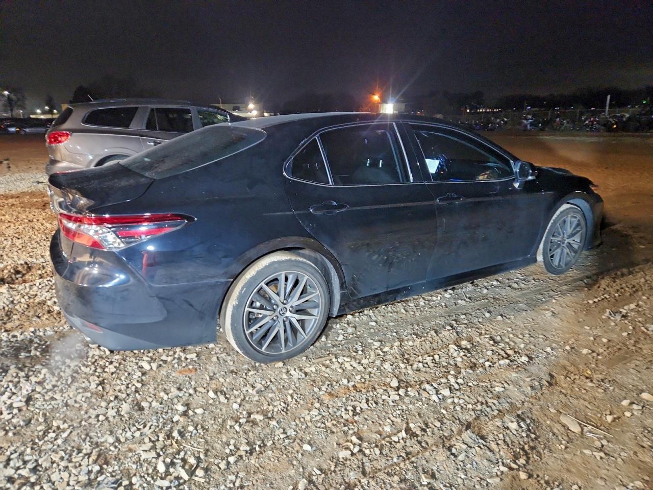 2024 Toyota Camry Xle - Фото 3
