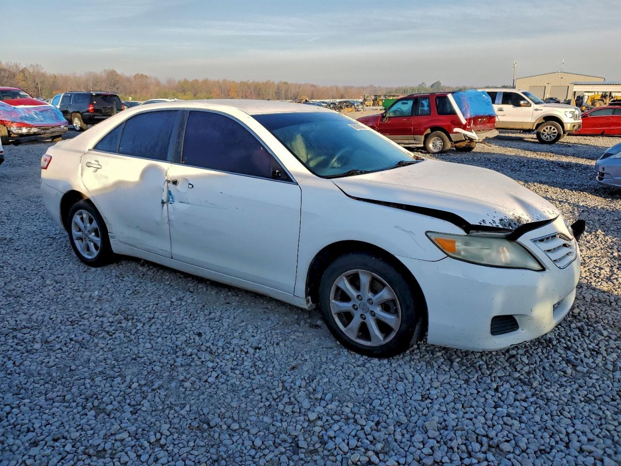 2011 Toyota Camry Base - Фото 4