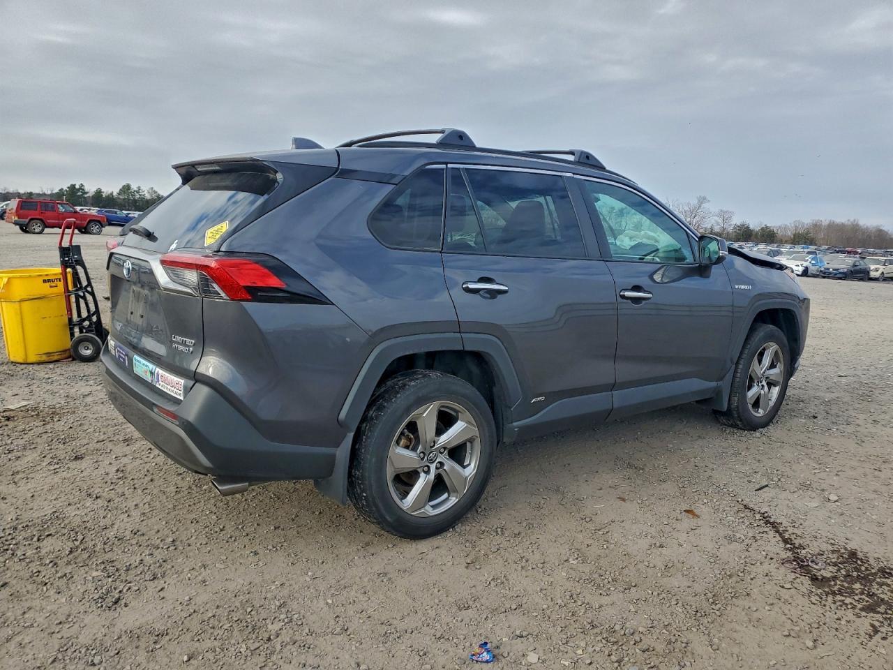 2020 Toyota Rav4 Limited - Фото 3