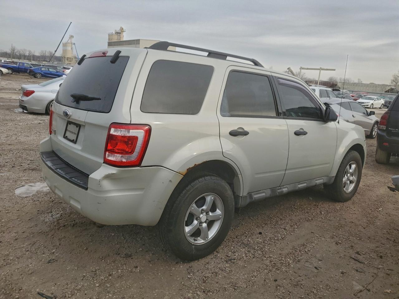 2009 Ford Escape Xlt - Image 3