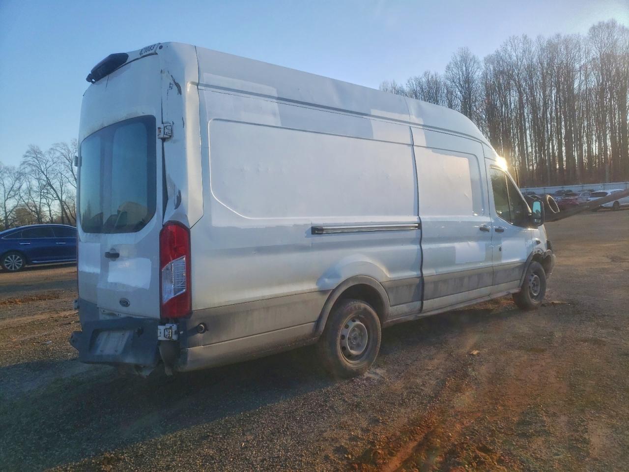 2019 Ford Transit 250 Delivery Van - Image 3